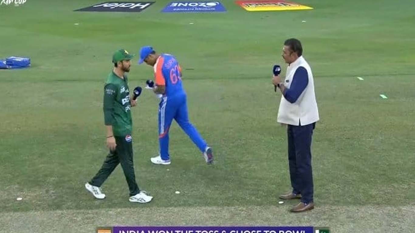 ایشیا کپ 2025، بھارت کا پاکستان کیخلاف ٹاس جیت کر پہلے فیلڈنگ کا فیصلہ