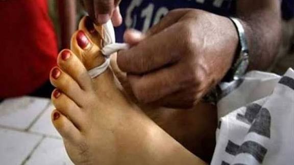 شوہر سے جھگڑے پر خاتون نے نند کے گھر میں خود کو آگ لگا لی، جاں بحق