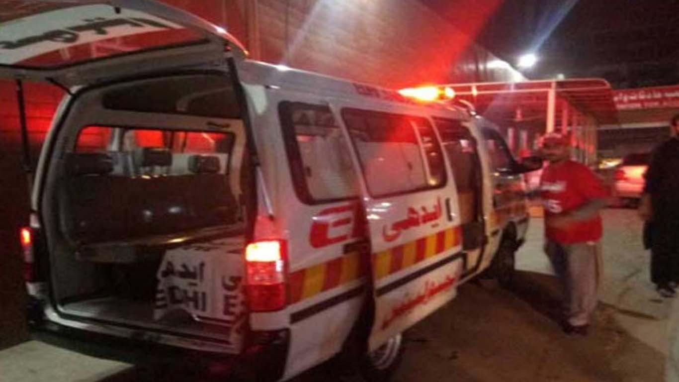 کراچی، تیز رفتار کار کوحادثہ، نوجوان جاں بحق، دو زخمی