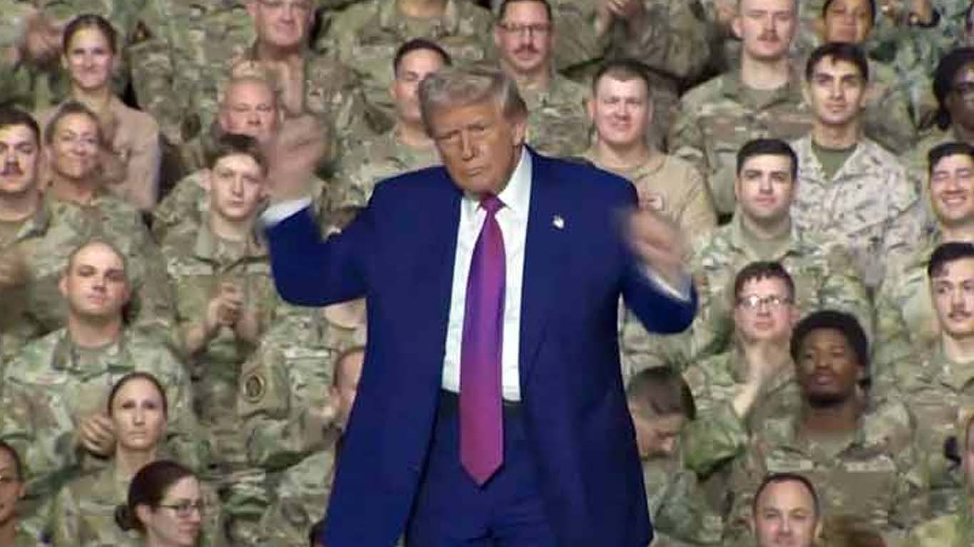 ڈونلڈ ٹرمپ نے مزید 2 شہروں میں فوج تعینات کردی