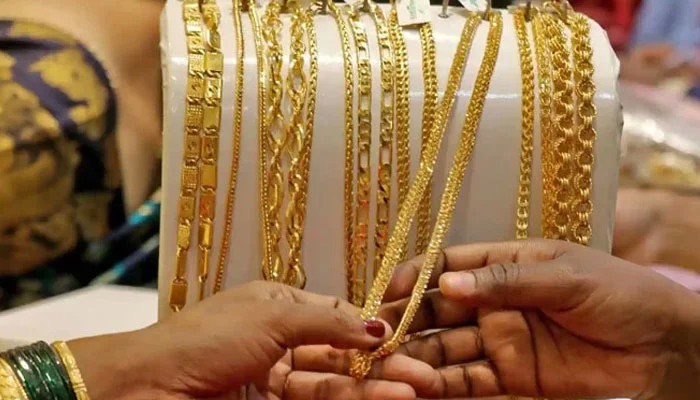سونے کی فی تولہ قیمت 4 لاکھ کی بلند ترین سطح پر پہنچ گئی