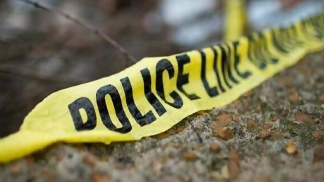 پولیس افسرکی بیوہ کو بچوں کے سامنے فائرنگ کرکے قتل کردیا گیا