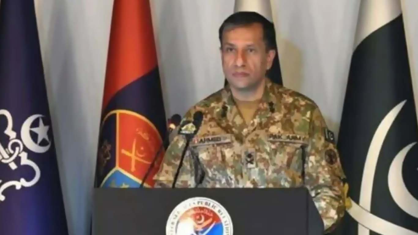 پاکستان کو فرد واحد کی سیاست کی بھینٹ نہیں چڑھایا جاسکتا، ترجمان پاک فوج