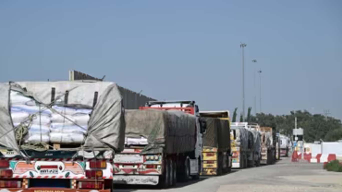 غزہ کے جنگ زدہ علاقے میں انسانی امداد کی فراہمی کا آغاز