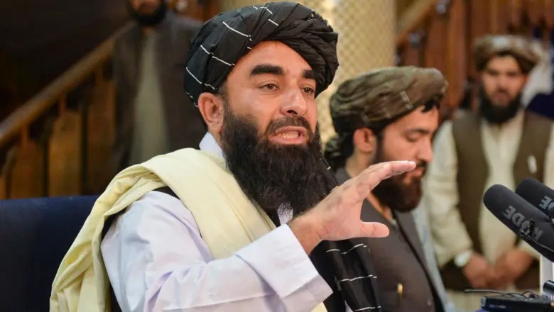 پاکستان سے جھڑپ کے بعد افغان ترجمان کا اموات سے متعلق مضحکہ خیز دعوی