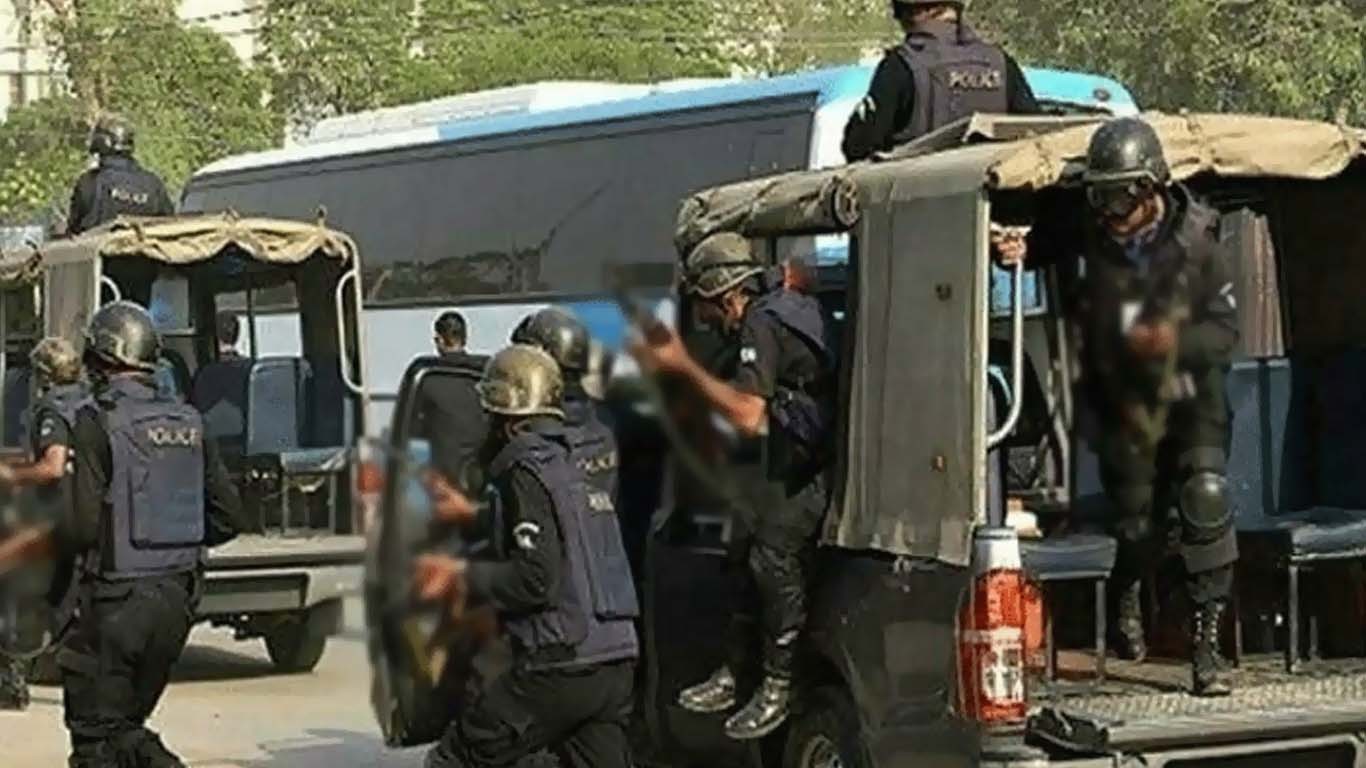 کراچی، غیر قانونی مقیم افغان باشندوں کے گرد گھیرا تنگ، متعدد گرفتار