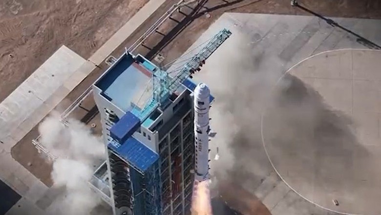 پاکستان کا پہلا سیٹلائٹ خلا میں پہنچ گیا، قدرتی آفات اور سیلاب کی پیشگی اطلاع ملے گی