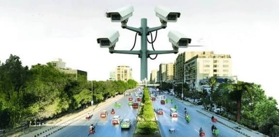 کراچی میں 3 دن کے دوران تقریبا 13 ہزار چالان کٹ گئے