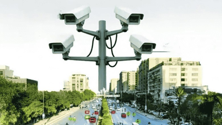 کراچی میں 5 دن میں 23 ہزار کے قریب چالان