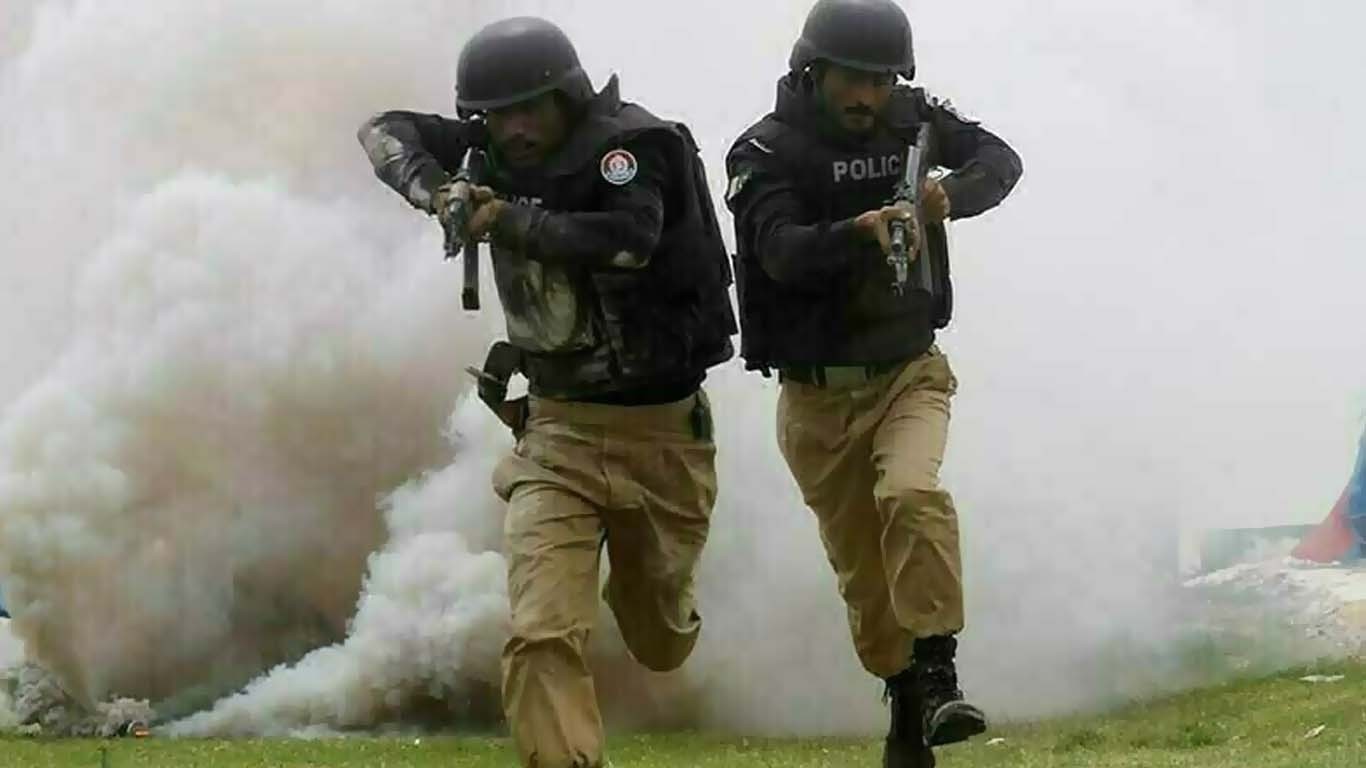 پولیس اور رینجرز کا کچے میں بڑا آپریشن، 6 ڈاکو ہلاک