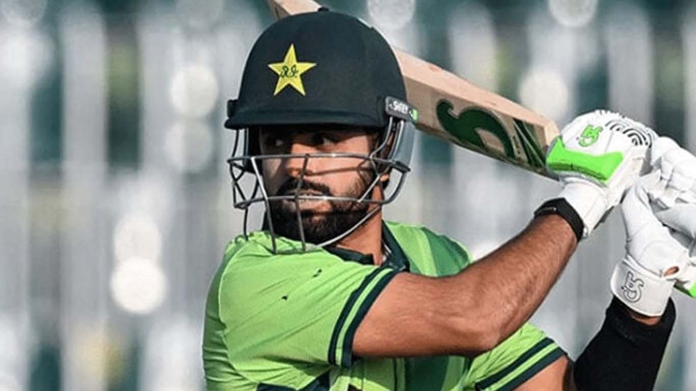 آئی سی سی نے بابر اعظم پر جرمانہ عائد کردیا