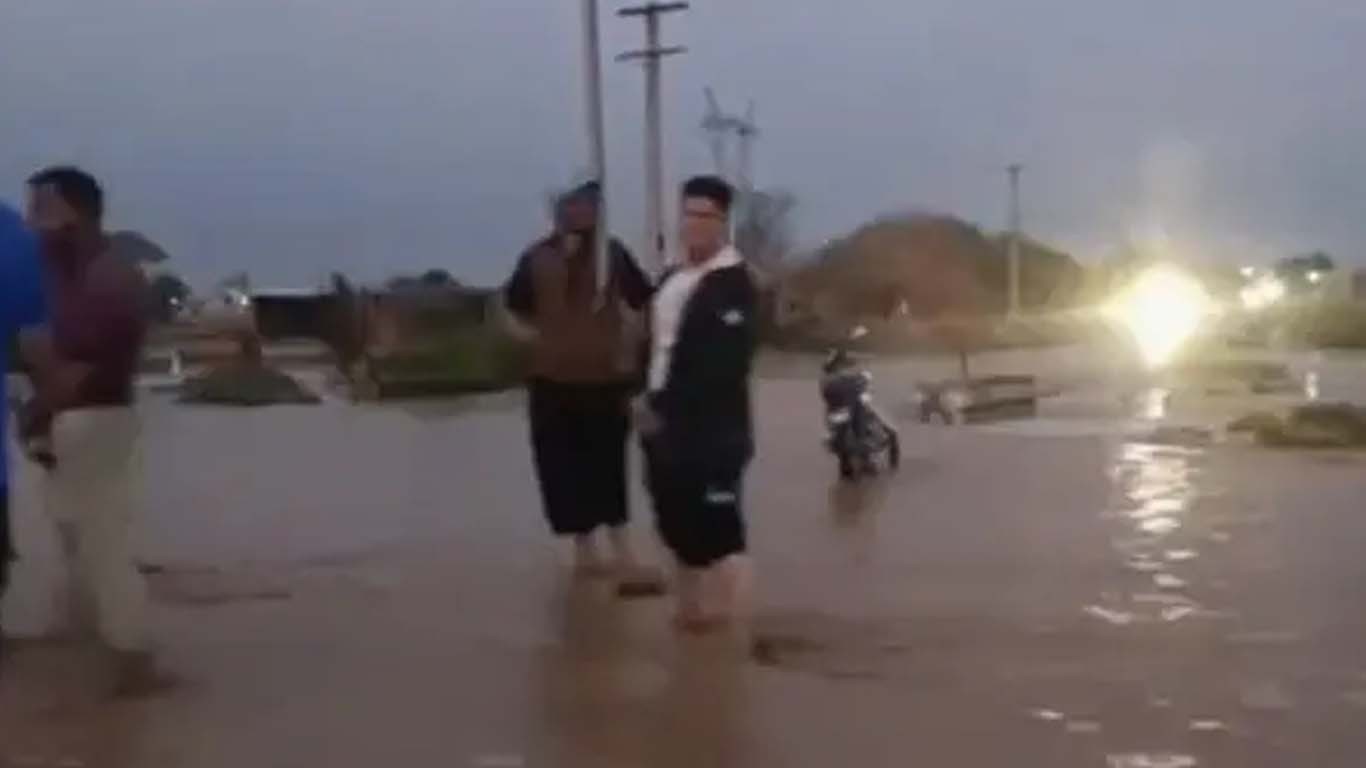 بدترین خشک سالی کے بعد مغربی ایران میں بارشیں اور سیلاب