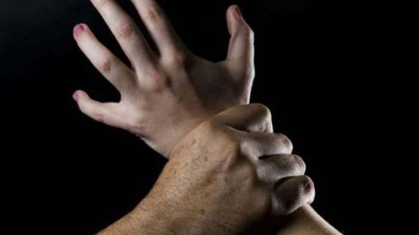 کریڈٹ کارڈ بنانے والی خاتون سے جنسی زیادتی، عدالت کا بڑا حکم آگیا