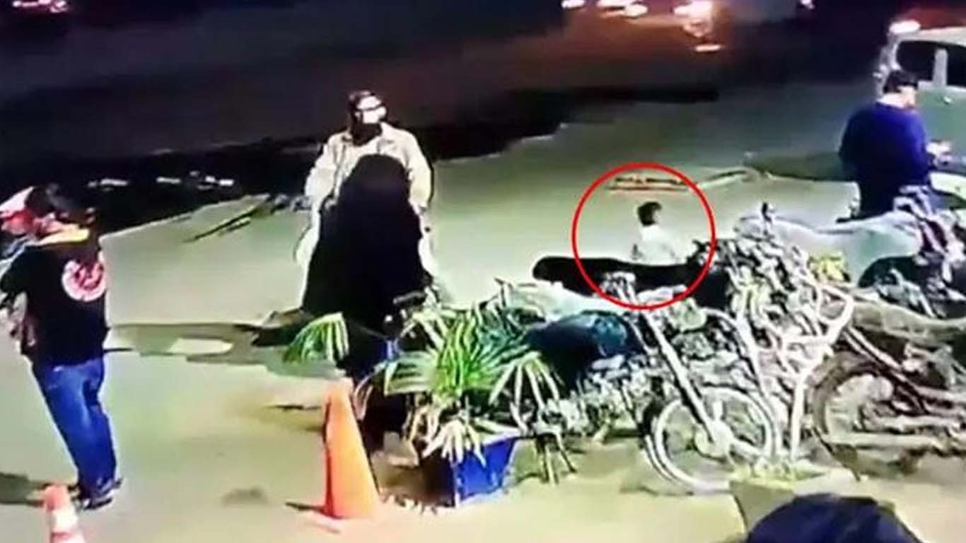 کراچی، نیپا واقعے کے بعد گڑھے بند کرنے کا تحقیقاتی کمیٹی کا دعویٰ جھوٹا نکلا