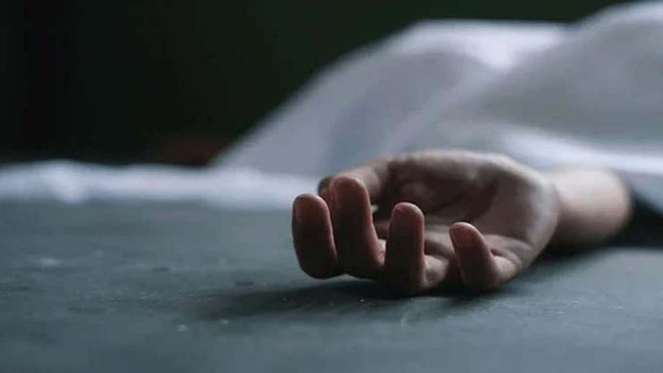 کراچی ایئرپورٹ کے قریب گاڑی کی ٹکر سے خاتون جاں بحق