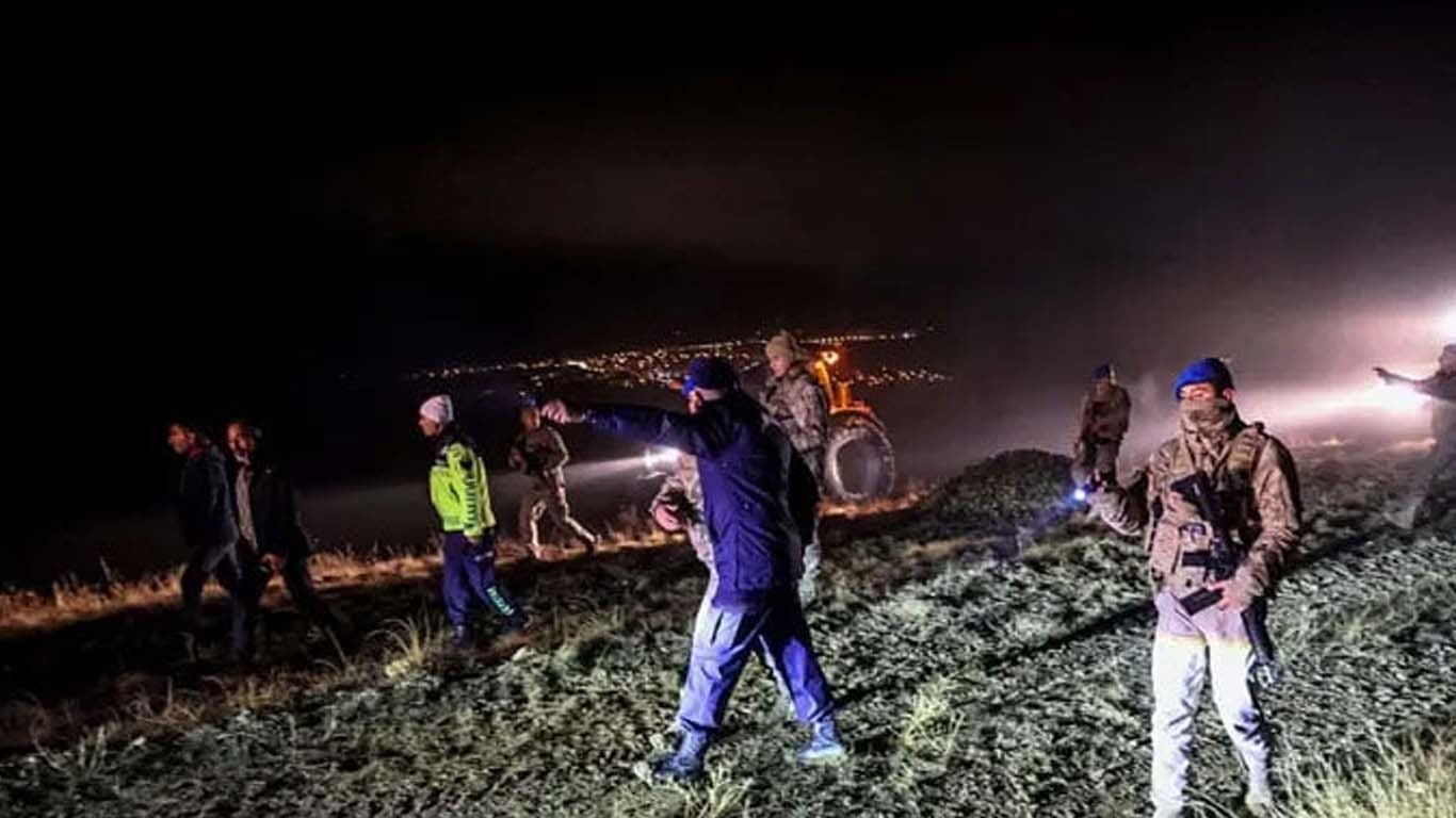 لیبئین آرمی چیف کے تباہ ہونے والے طیارے کا بلیک باکس مل گیا