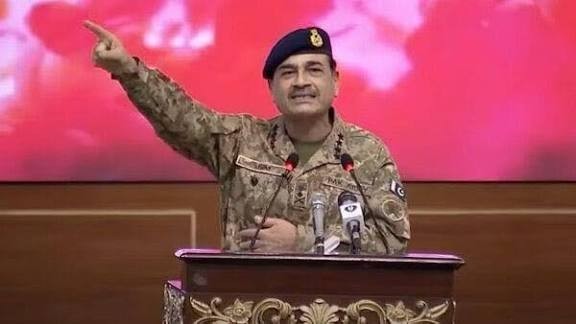 پاک فوج ملکی دفاع اور چیلنجز سے نمٹنے میں۔ ثابت قدم رہے گی، فیلڈ مارشل