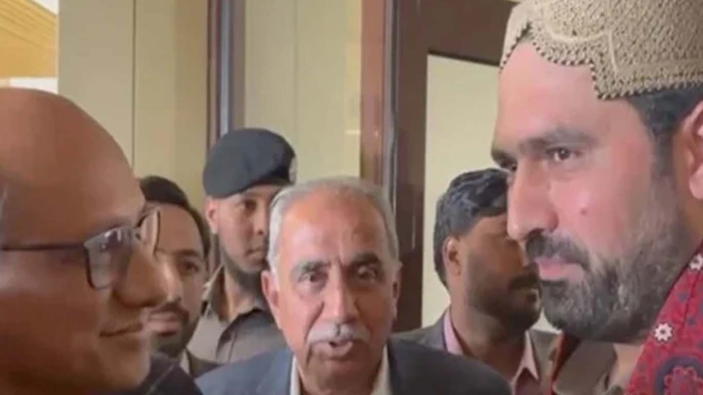 سندھ حکومت نے سہیل آفریدی کو ٹوپی پہنا کر ٹوپی ڈراما کیا، حلیم عادل شیخ