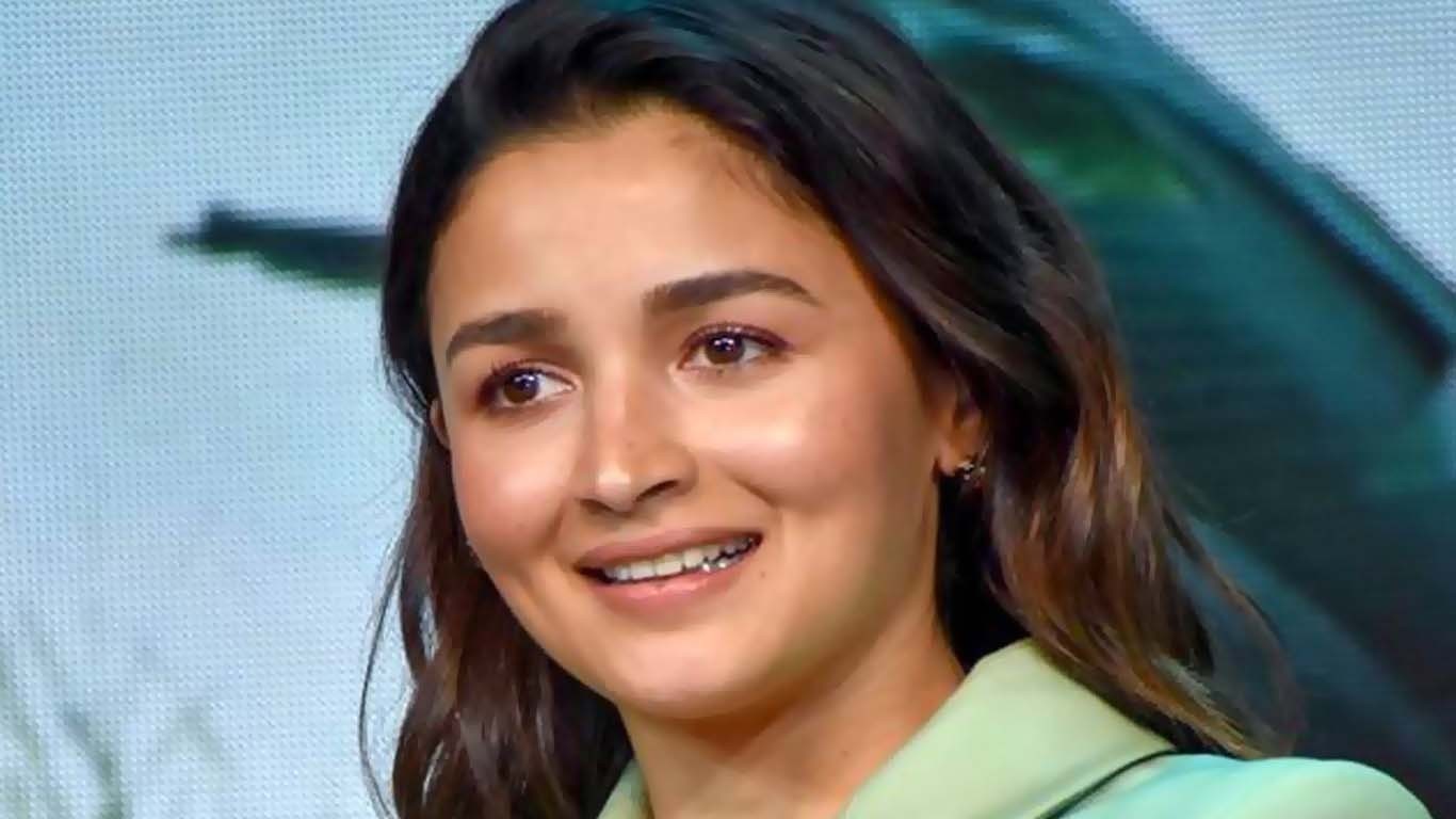 عالیہ بھٹ یامی گوتم کی تعریف کرکے مشکل میں پھنس گئیں