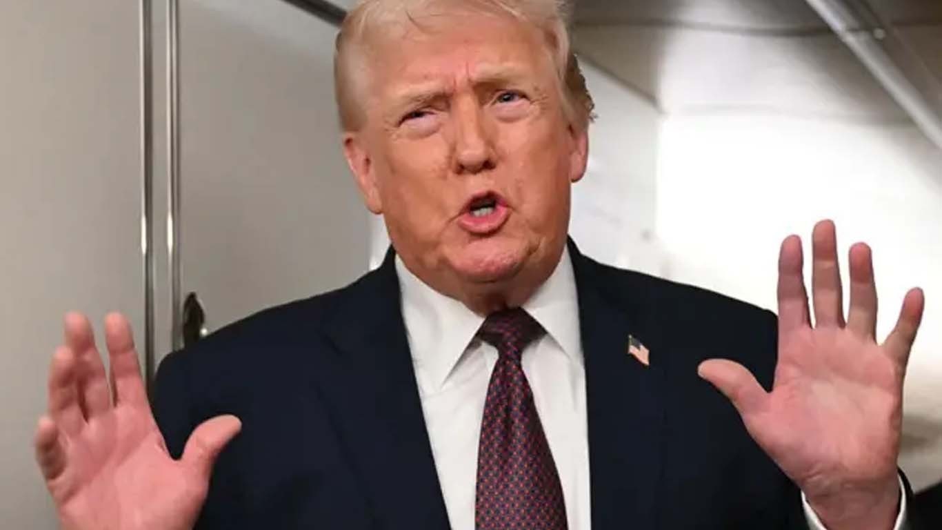 ایران مذاکرات کر رہا ہے، وہ نہیں چاہتا ہم حملہ کریں، ٹرمپ