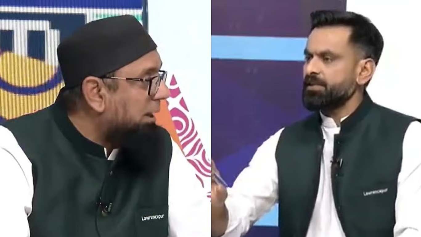 سسر ثقلین مشتاق ناقص بولنگ پر شاداب کا دفاع کرنے لگے