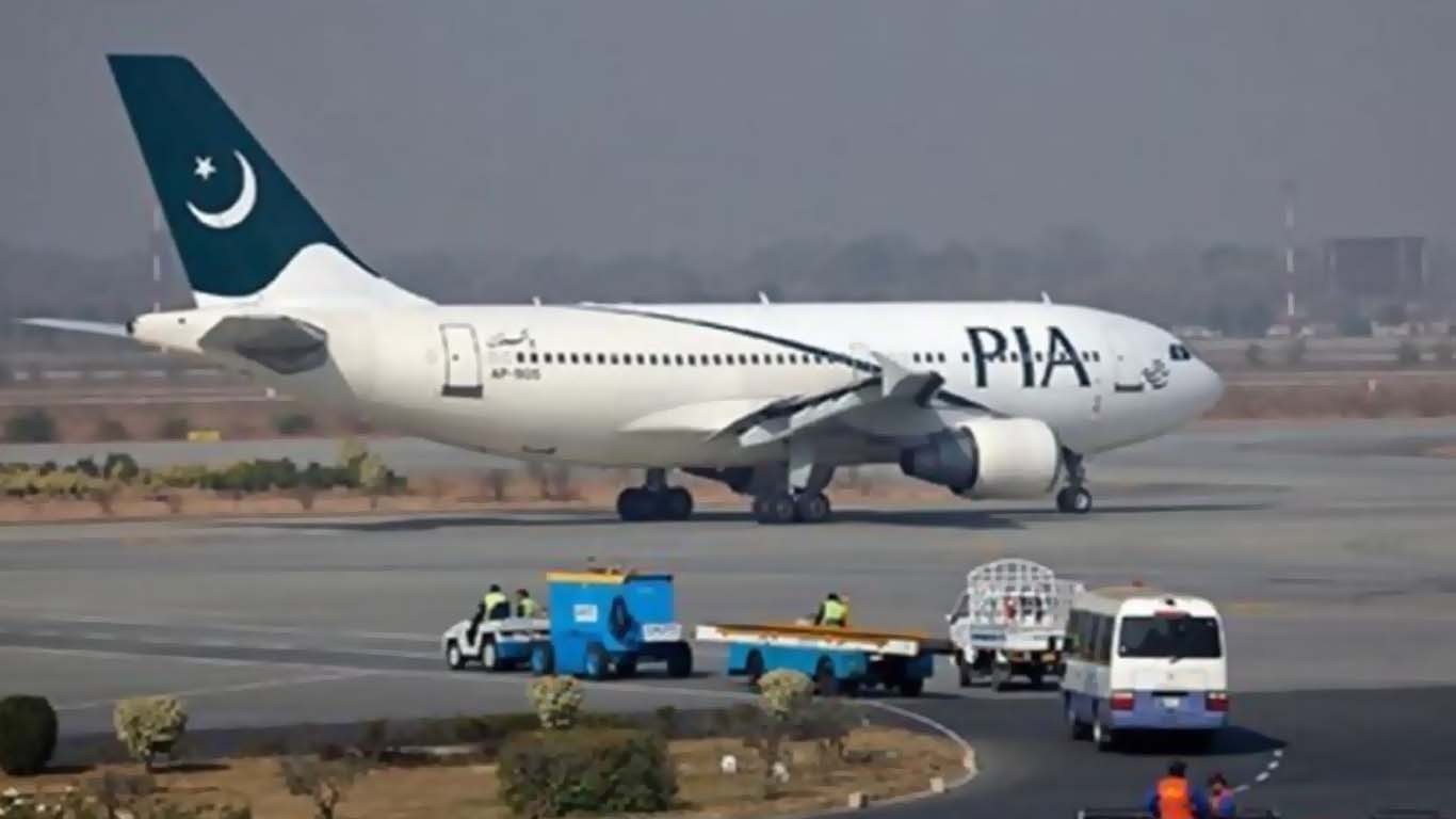 پاکستان کے مختلف ایئرپورٹس سے مشرقِ وسطیٰ کی 106 پروازیں منسوخ