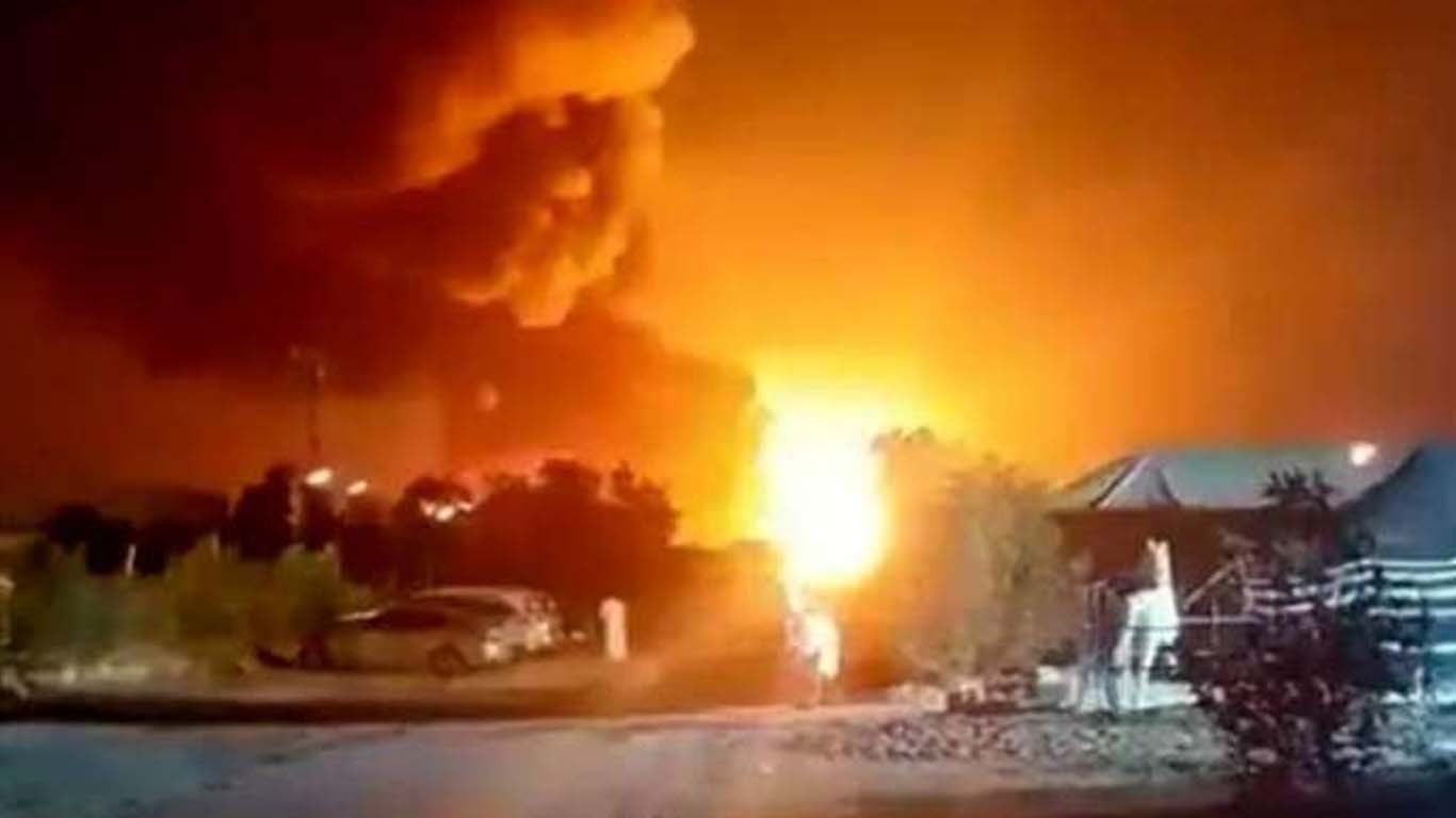 کویت ایئرپورٹ پر حملہ، فیول ٹینک نشانہ بننے سے آگ بھڑک اٹھی