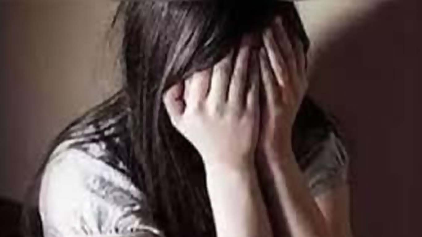 لاہور، 2 سوشل میڈیا انفلوئنسرز لڑکیوں سے مبینہ زیادتی