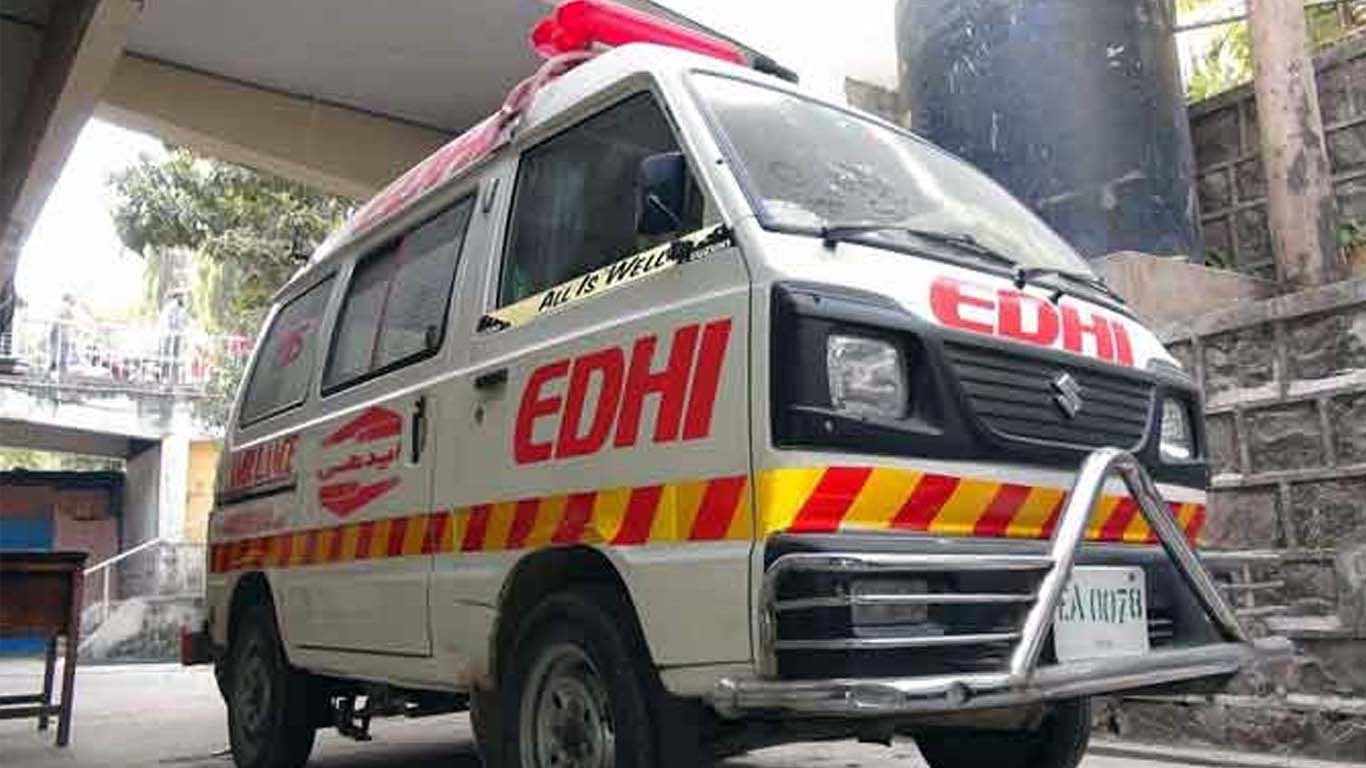 کراچی، ٹرک نے اسکوٹی سوار ماں بیٹے کو کچل دیا