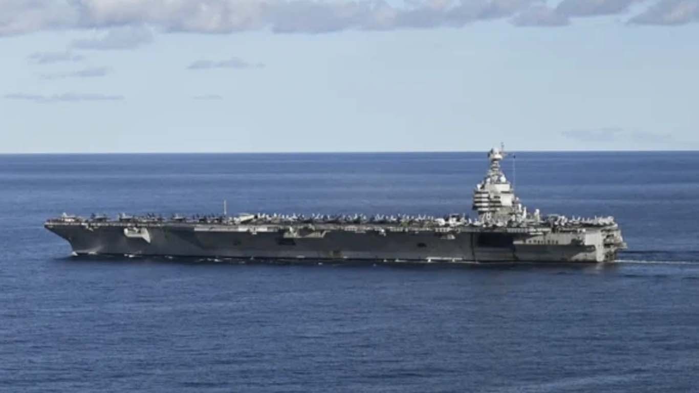 ایرانی فوج نے امریکا کے 2 بحری جہاز عبور کرنے کے دعوے کو مسترد کردیا