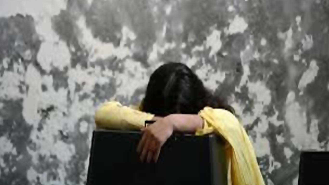 برطانیہ، طالبعلم بچوں کا جنسی استحصال کیلئے ڈیٹا چرانے کا انکشاف
