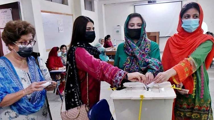 28ویں آئینی ترمیم، ووٹر کی عمر کم سے کم  25 سال کرنے پر غور