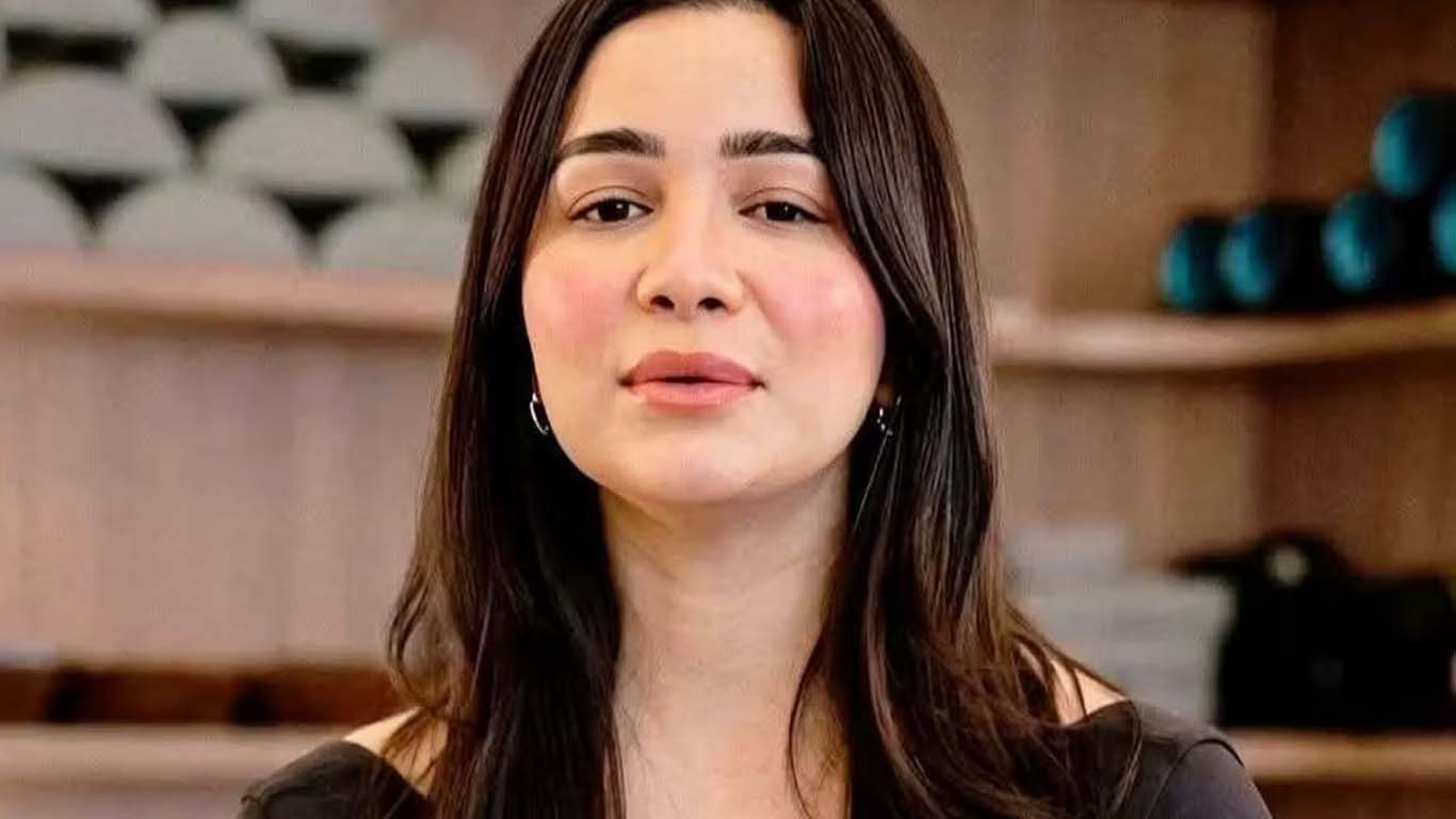 تم ناگوار لوگ ہو، یہ صحافت نہیں ہے، سارا ٹنڈولکر برس پڑیں