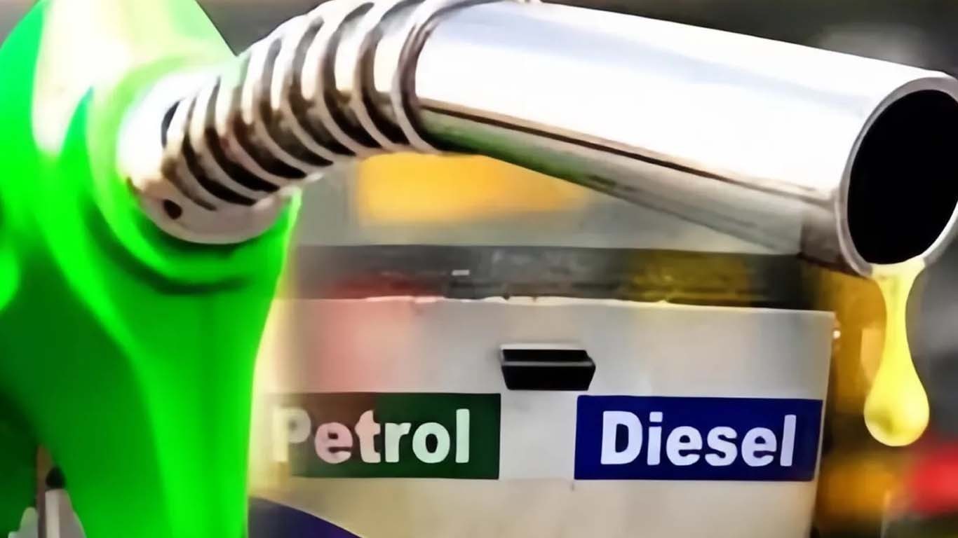 عید کا تیسرا روز، پیٹرولیم مصنوعات کی قیمتوں میں بڑی کمی
