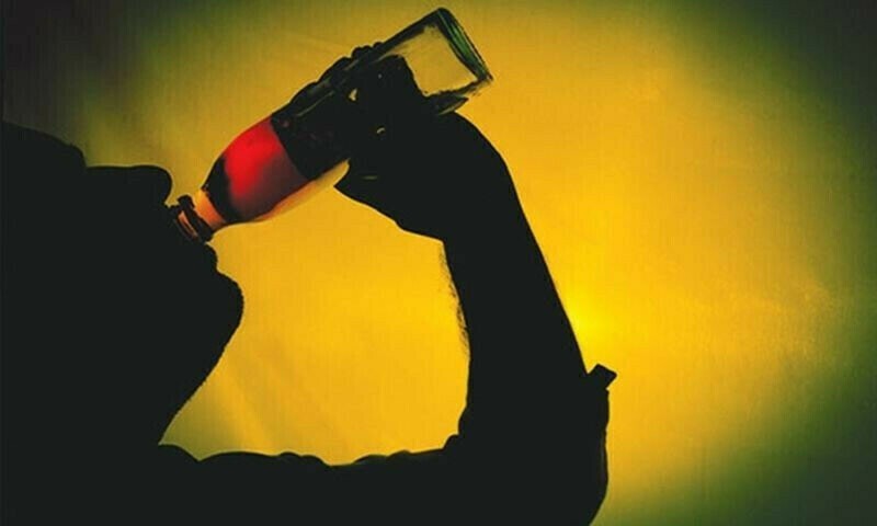 فیصل آباد میں زہریلی شراب پینے سے 3 نوجوان ہلاک
