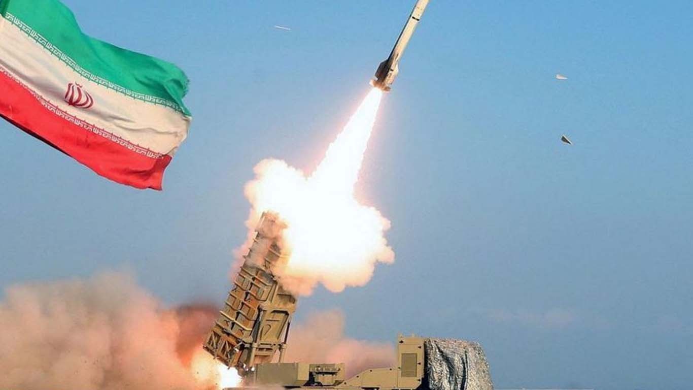 ایران نے اتوار سے اب تک 30 میزائل داغے ہیں، اسرائیل کی تصدیق