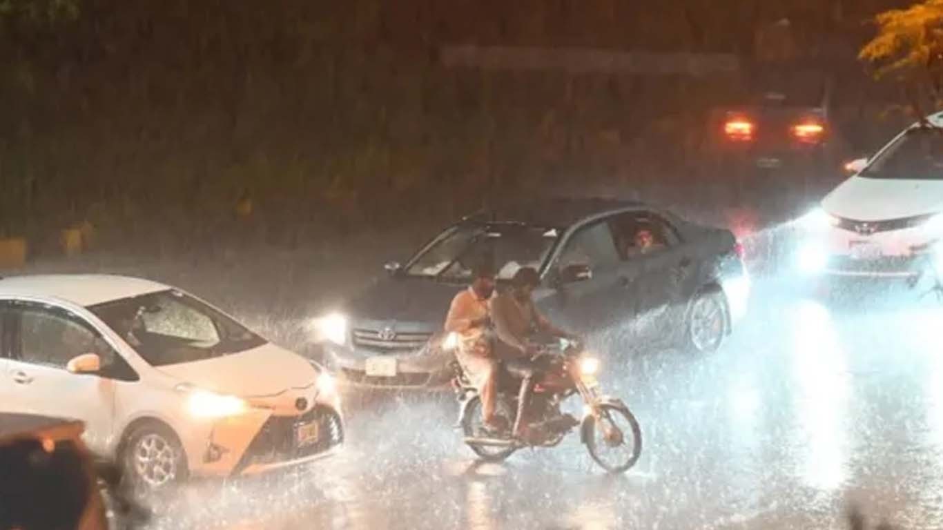 کے پی کے میں طوفانی بارشیں اور آندھی: مختلف حادثات میں 7  افراد جاں بحق