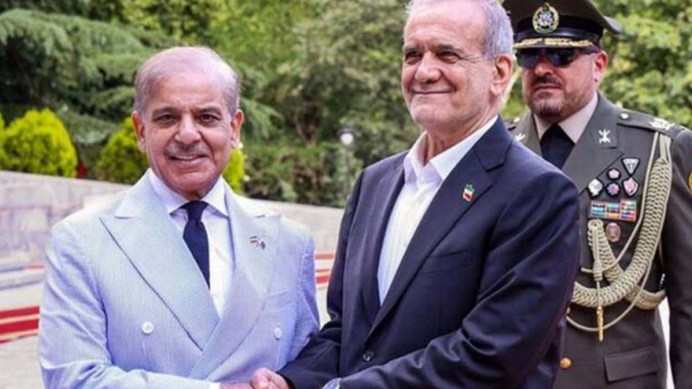 پاکستان سے اظہارِ تشکر، ایرانی صدر اسلام آباد پہنچ گئے