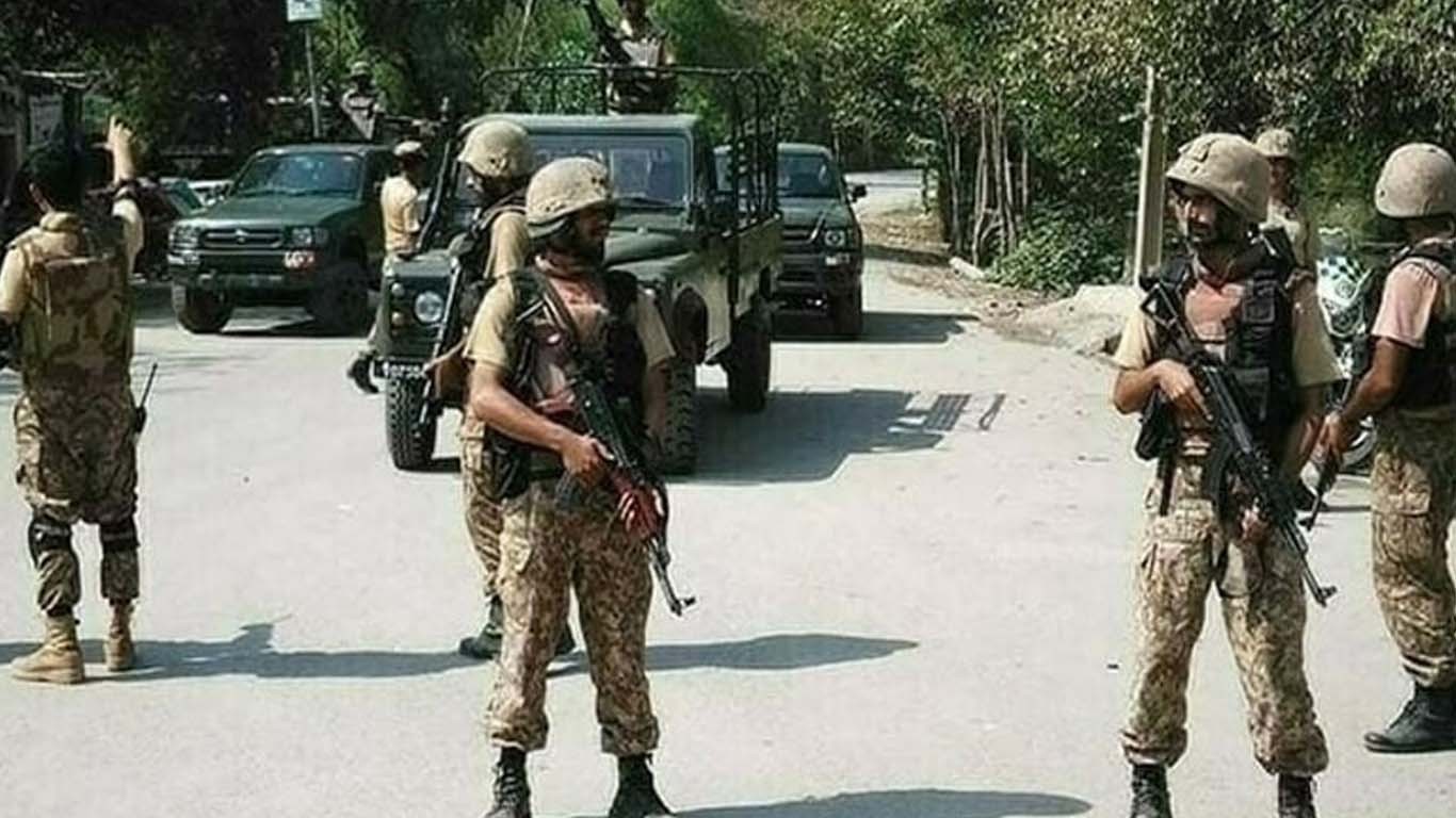 سیکیورٹی فورسز کی بلوچستان میں کارروائیاں، 10 دہشتگرد ہلاک، 2  خودکش بمبار خواتین گرفتار