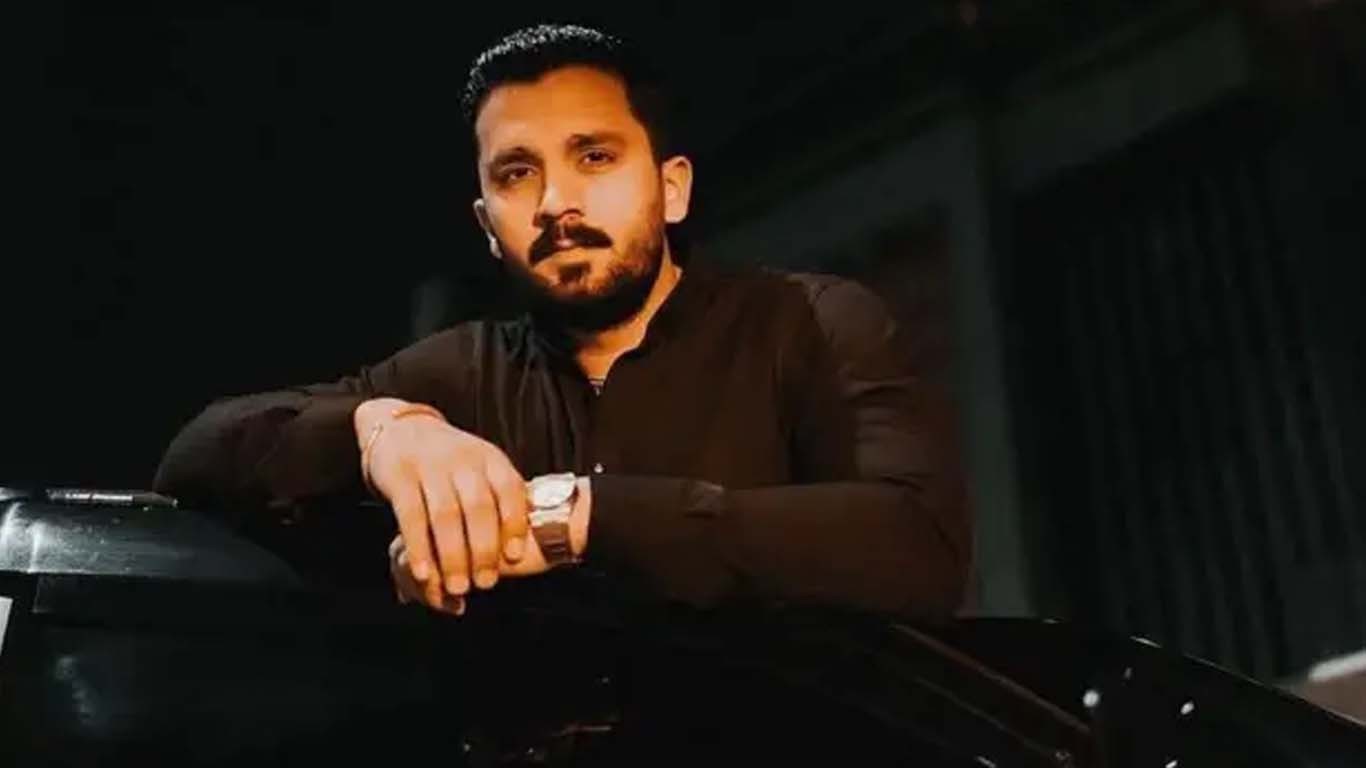 رجب بٹ نے معافی مانگ لی