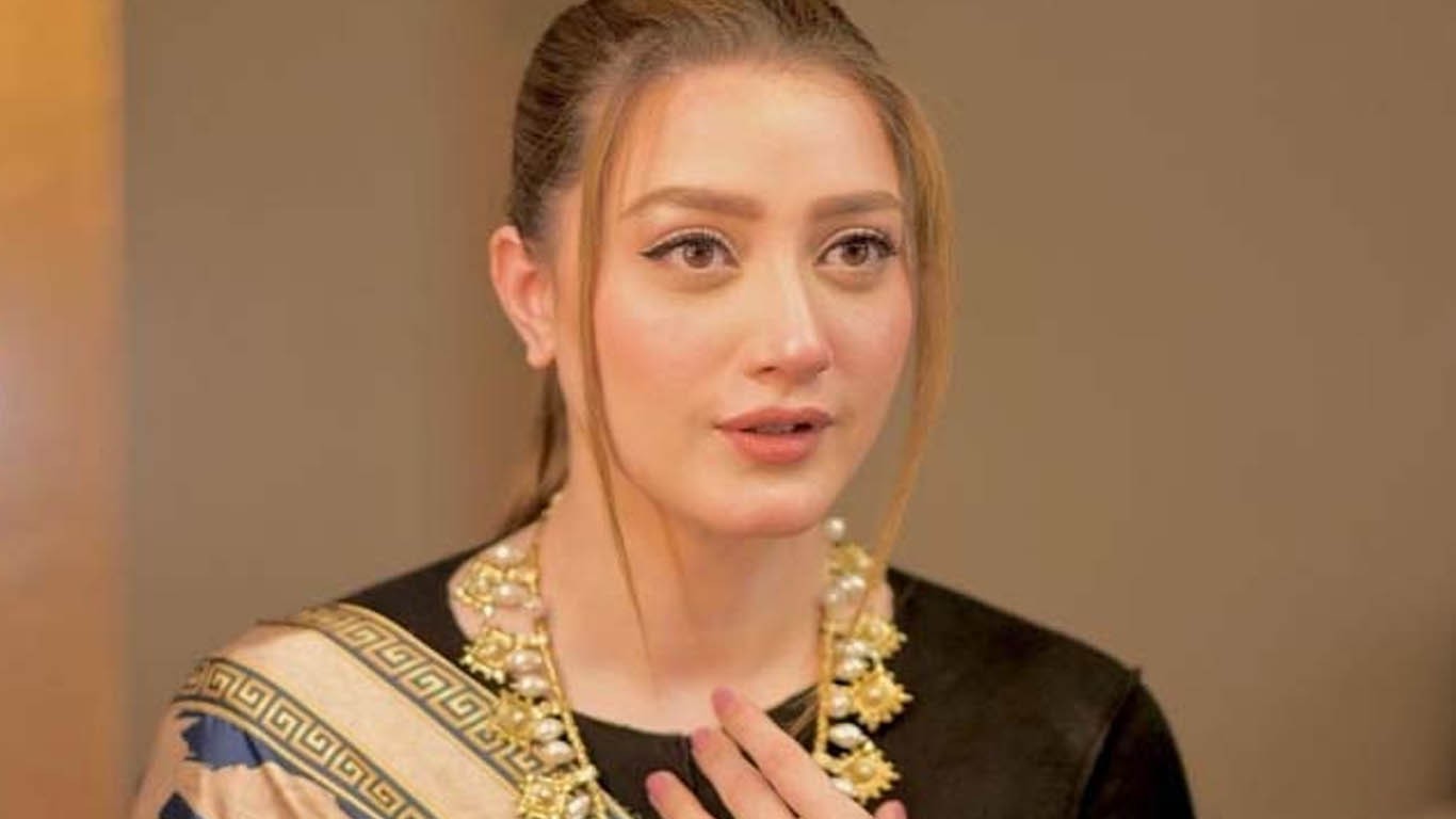شادی سے قبل خودکشی کرنے کا سوچا تھا: مومنہ اقبال