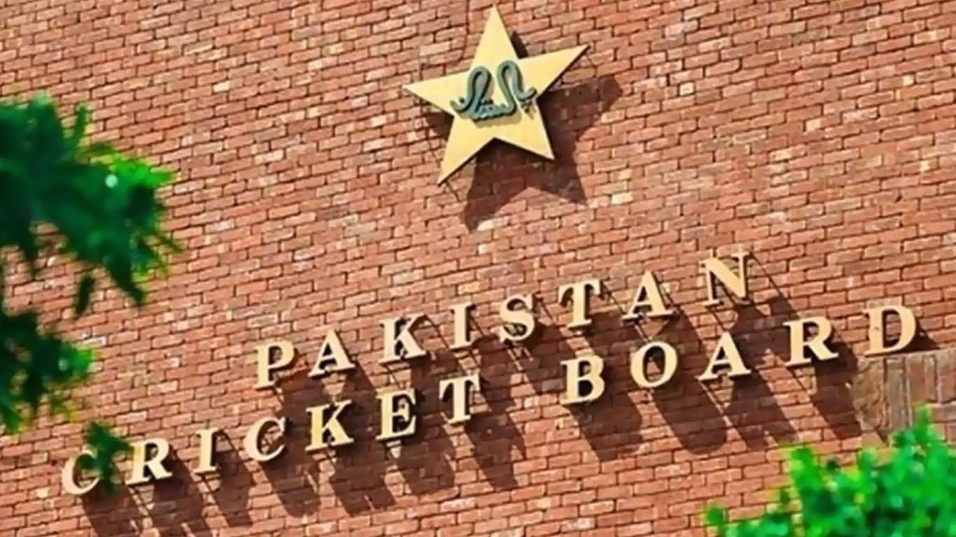 پی سی بی کو مینز ٹیم کیلئے بولنگ کوچ کی تلاش، اشتہار دیدیا
