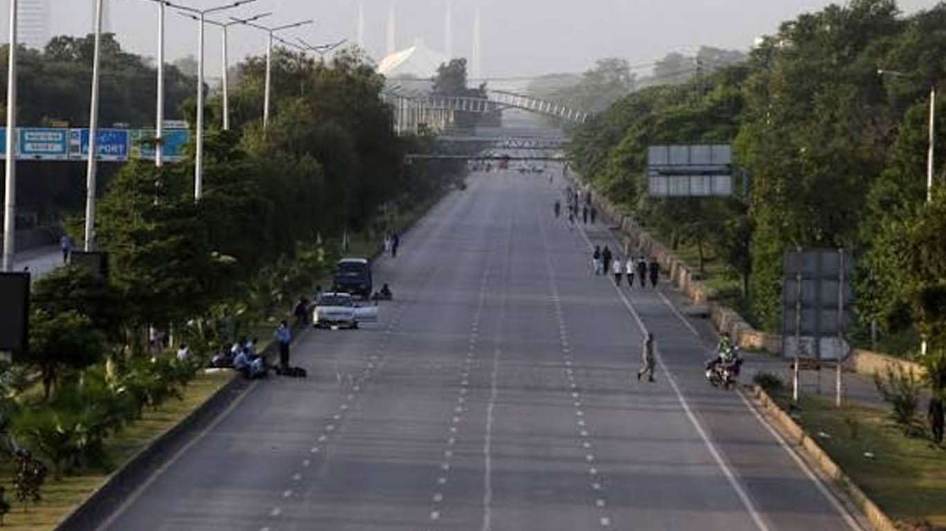 پی ٹی آئی لانگ مارچ کے سبب بند کئے گئے اسلام آباد جانے والے راستے کھل گئے