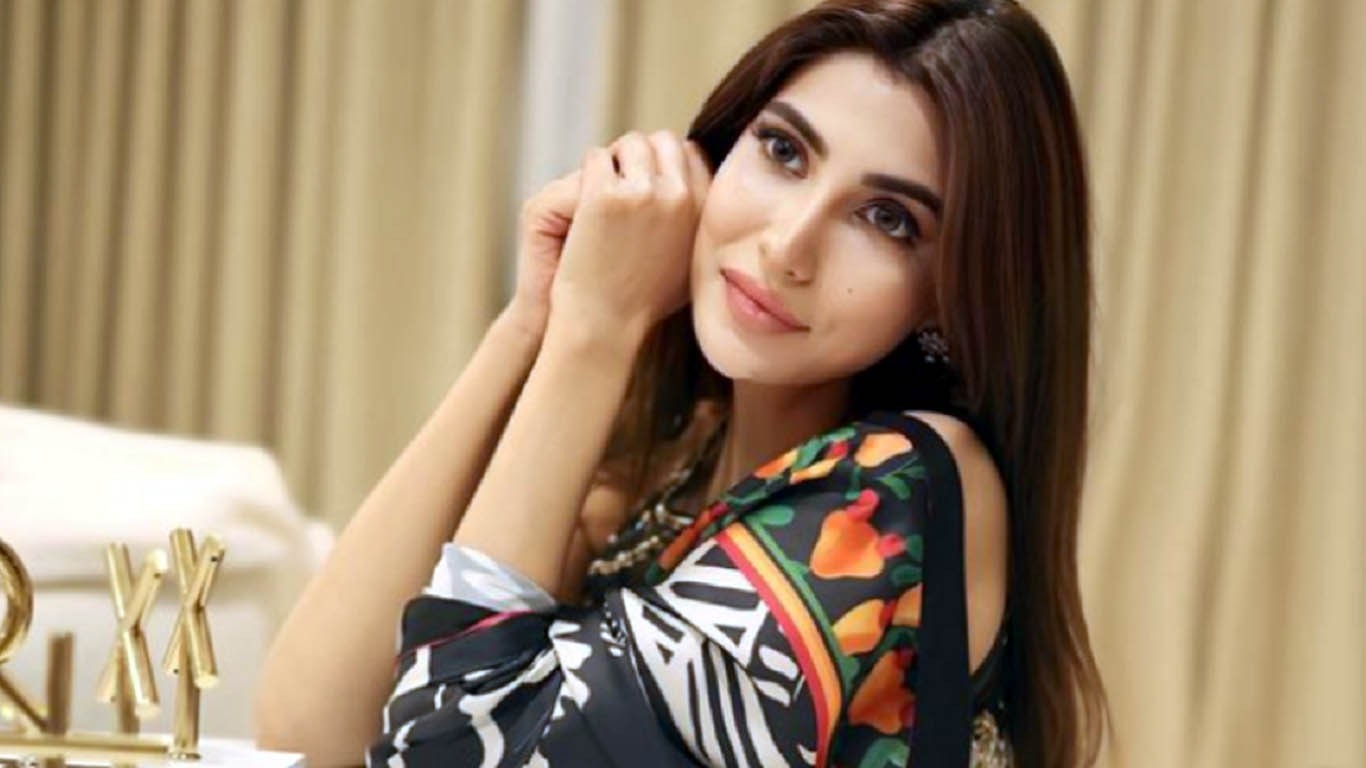 نازش جہانگیر نے اپنی سوتیلی ماں سے متعلق کیا کہا؟
