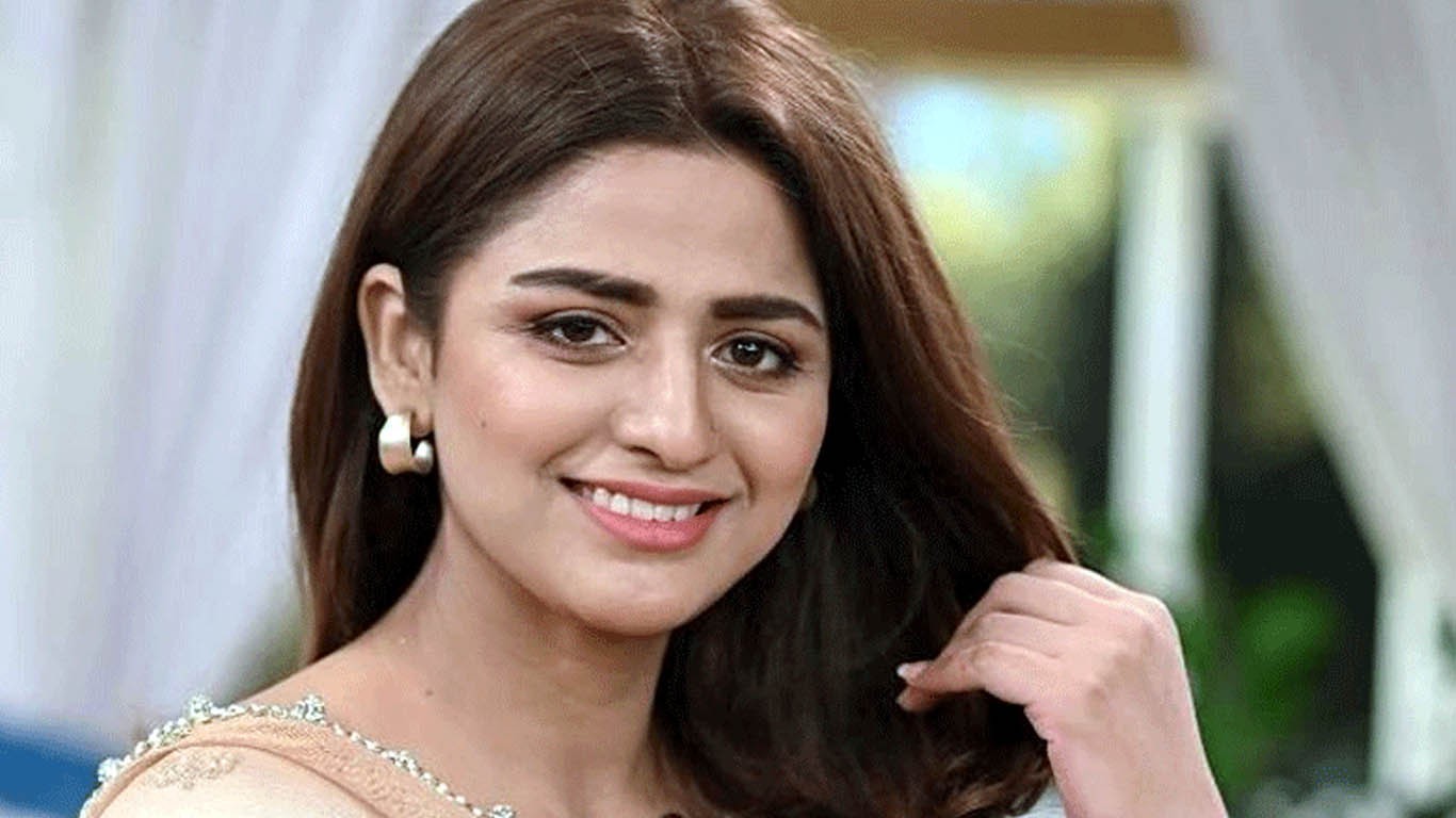 سینئر اداکارائیں اپنی عمر کی فکر کریں، حرا سومرو