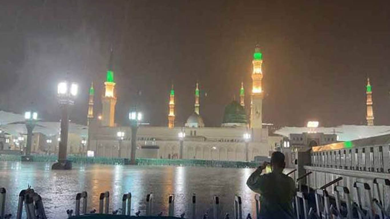 مدینہ منورہ اور گردونواح میں بارانِ رحمت ، موسم نکھر گیا