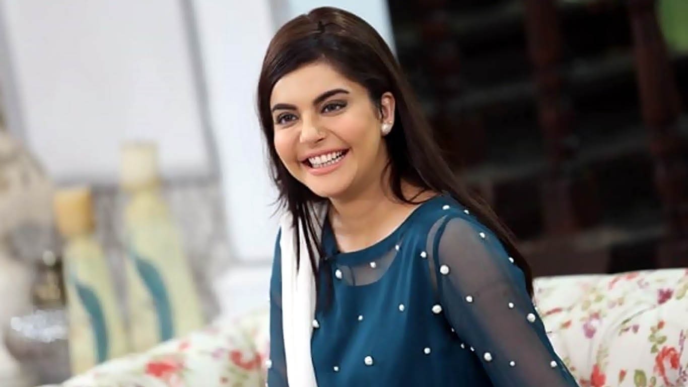 ہر تقریب کیلئے نیا جوڑا بنانے کی ضرورت نہیں، ندا یاسر کا خواتین کو مشورہ