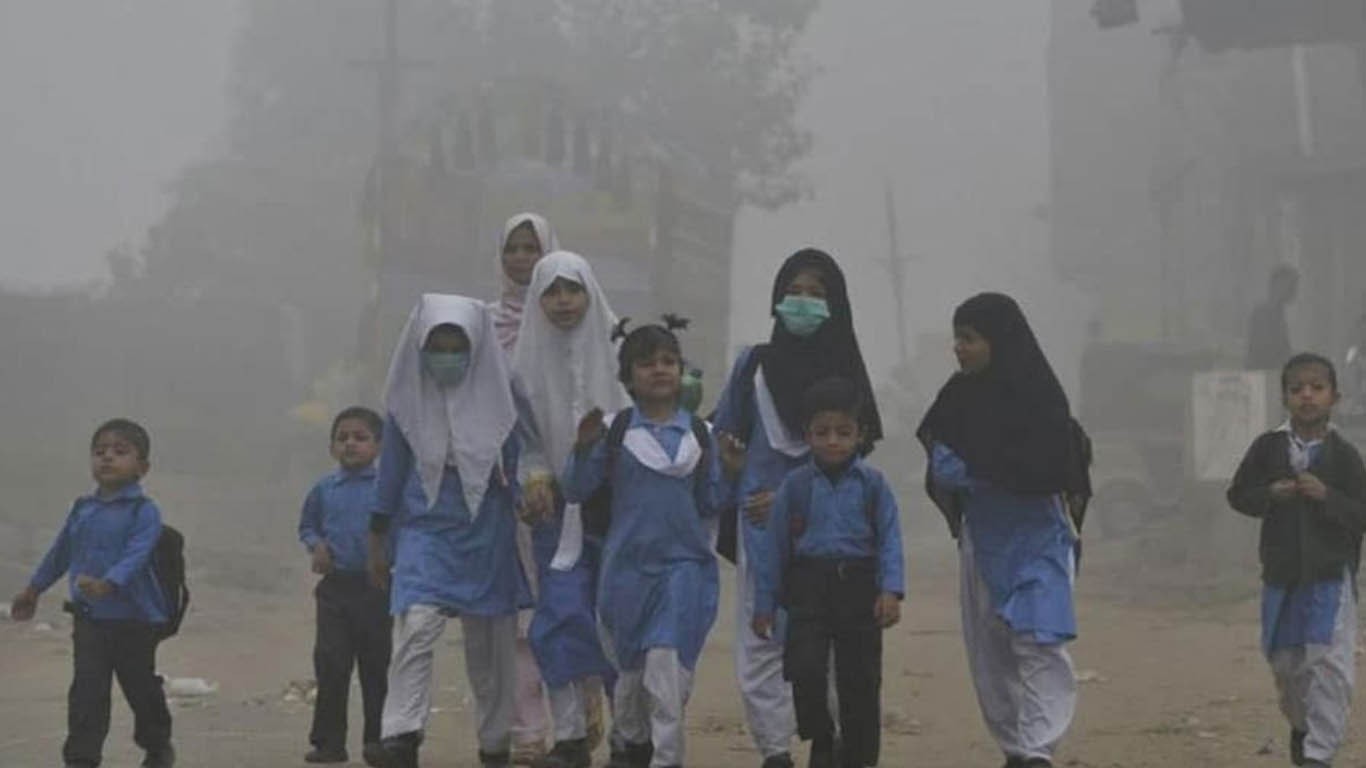 موسم سرما میں اسکولوں کے نئے اوقات کارکا نوٹیفکیشن جاری