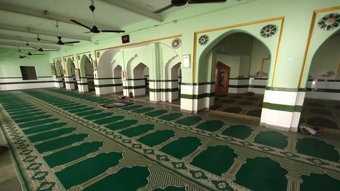 دہلی کی تاریخی ریس کورس مسجد 6  دن میں خالی کرنے کا نوٹس جاری