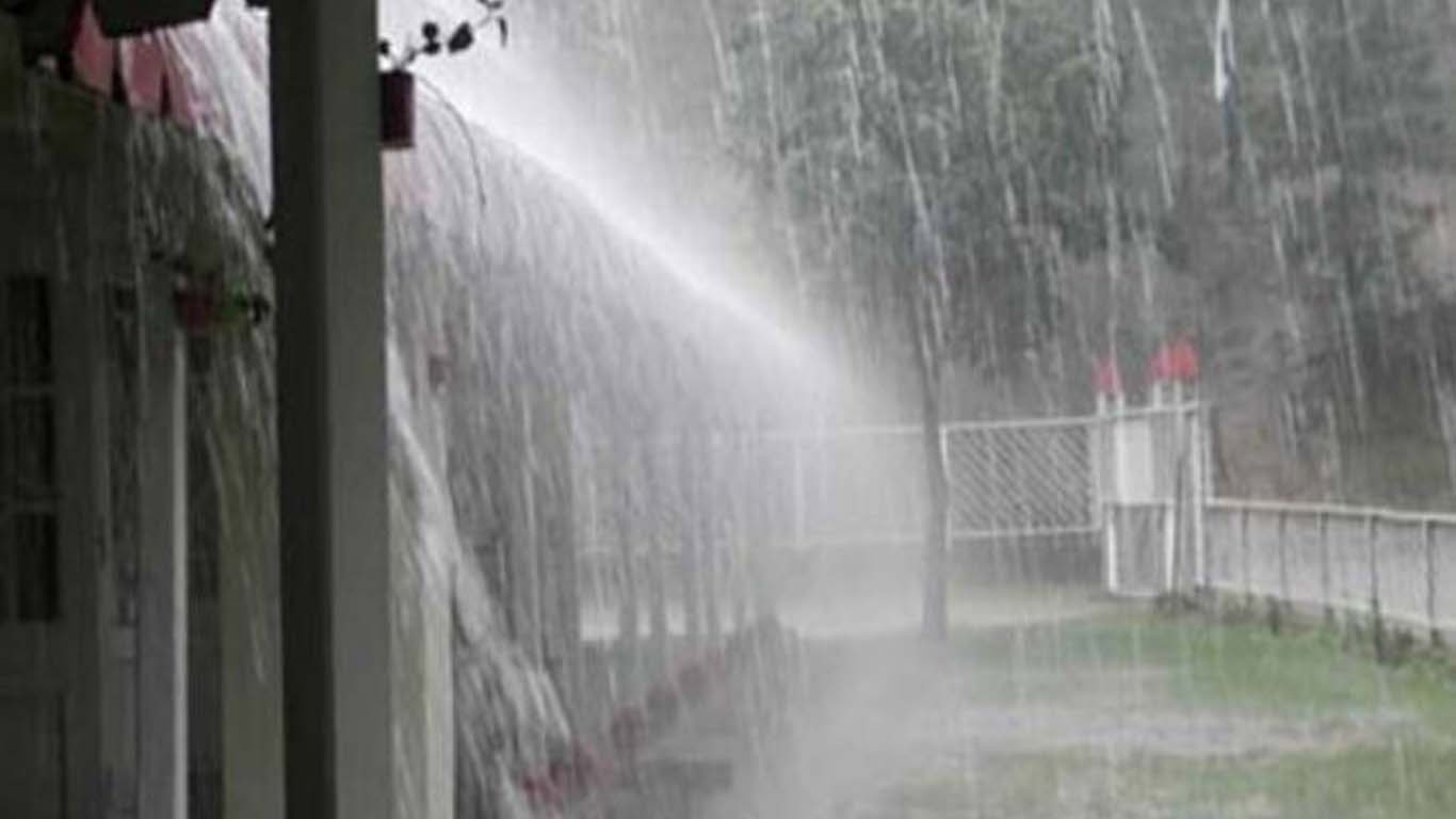 ملک میں بارشوں کا طاقتور سلسلہ داخل ہونے پیشگوئی، سردی بڑھنے کا امکان